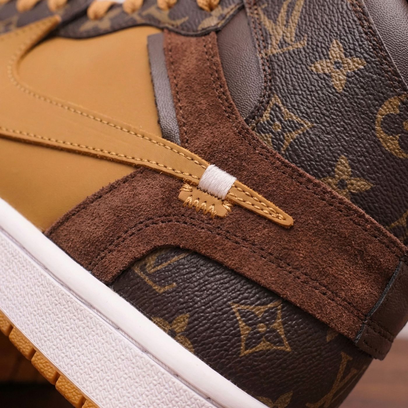 New Off-Louis LV Air Jordan 1