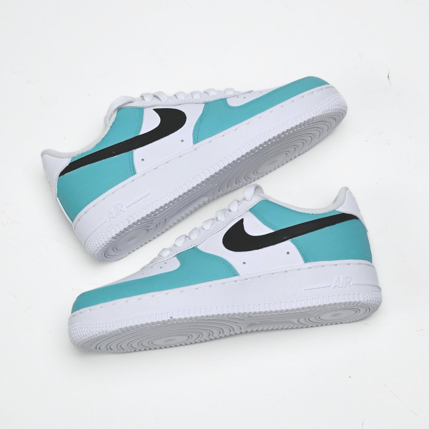 Tiffany Blue Air Force 1