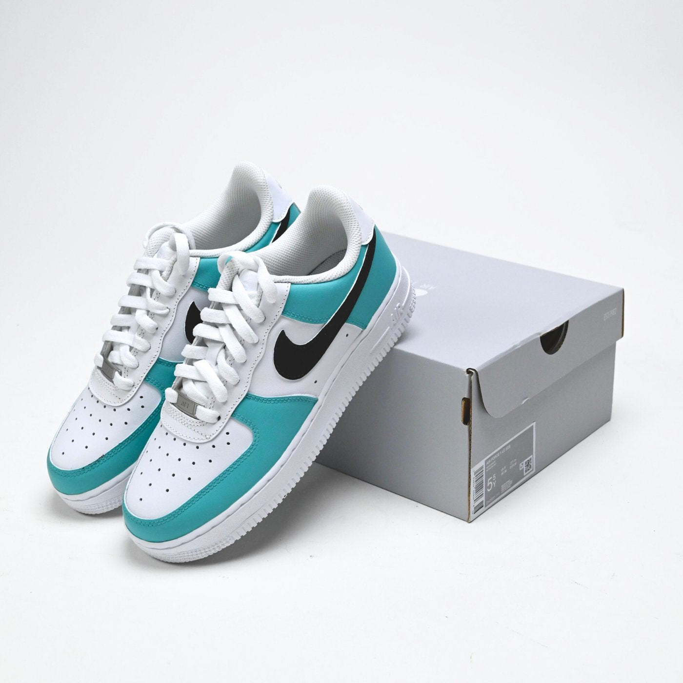 Tiffany Blue Air Force 1