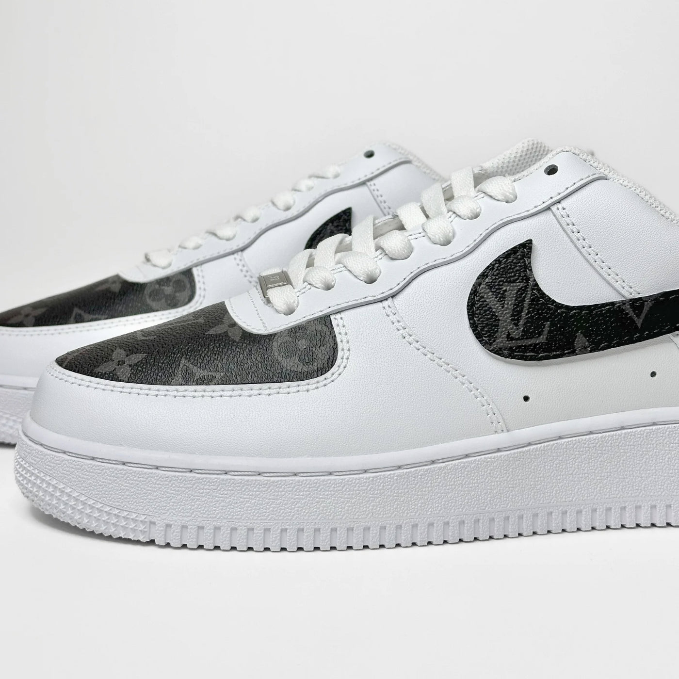 Black LV Air Force 1