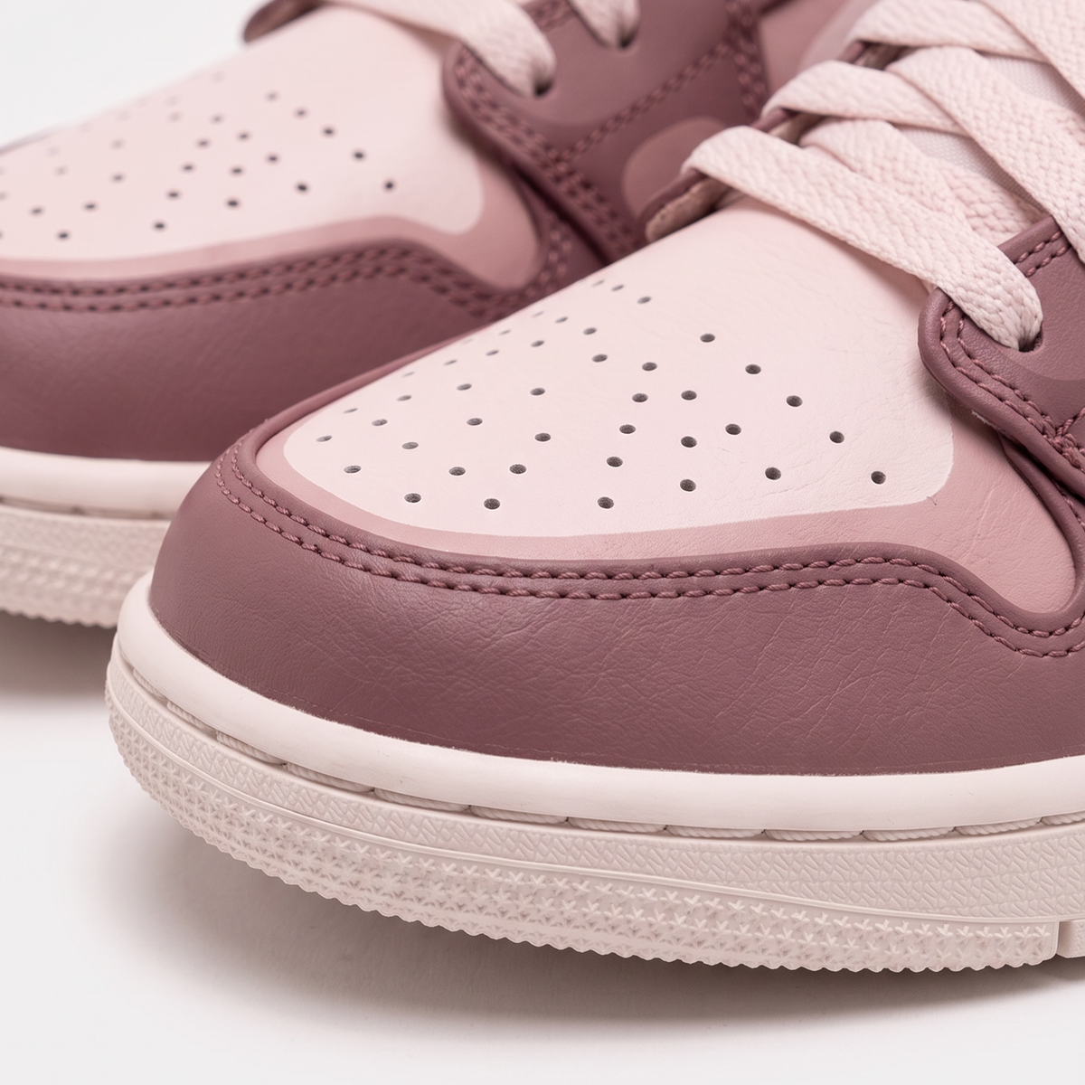 Monochrome Ripple Air Jordan 1 Low