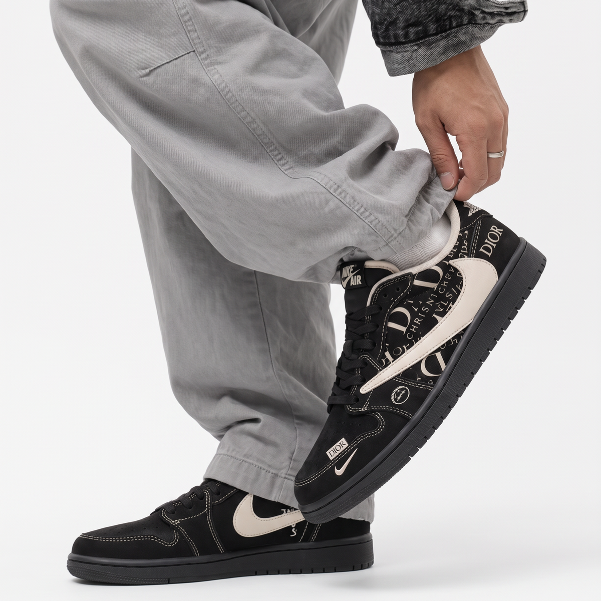Atelier Noir Dior Air Jordan 1 Low