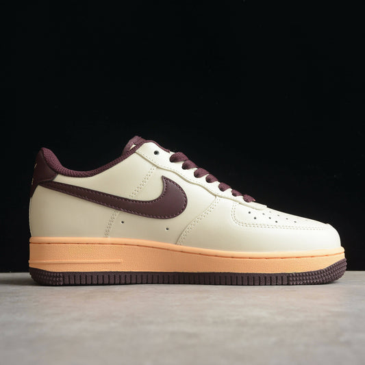 Nike Air Force 1 Low '07 Lv 'yellow Pulse' in White for Men