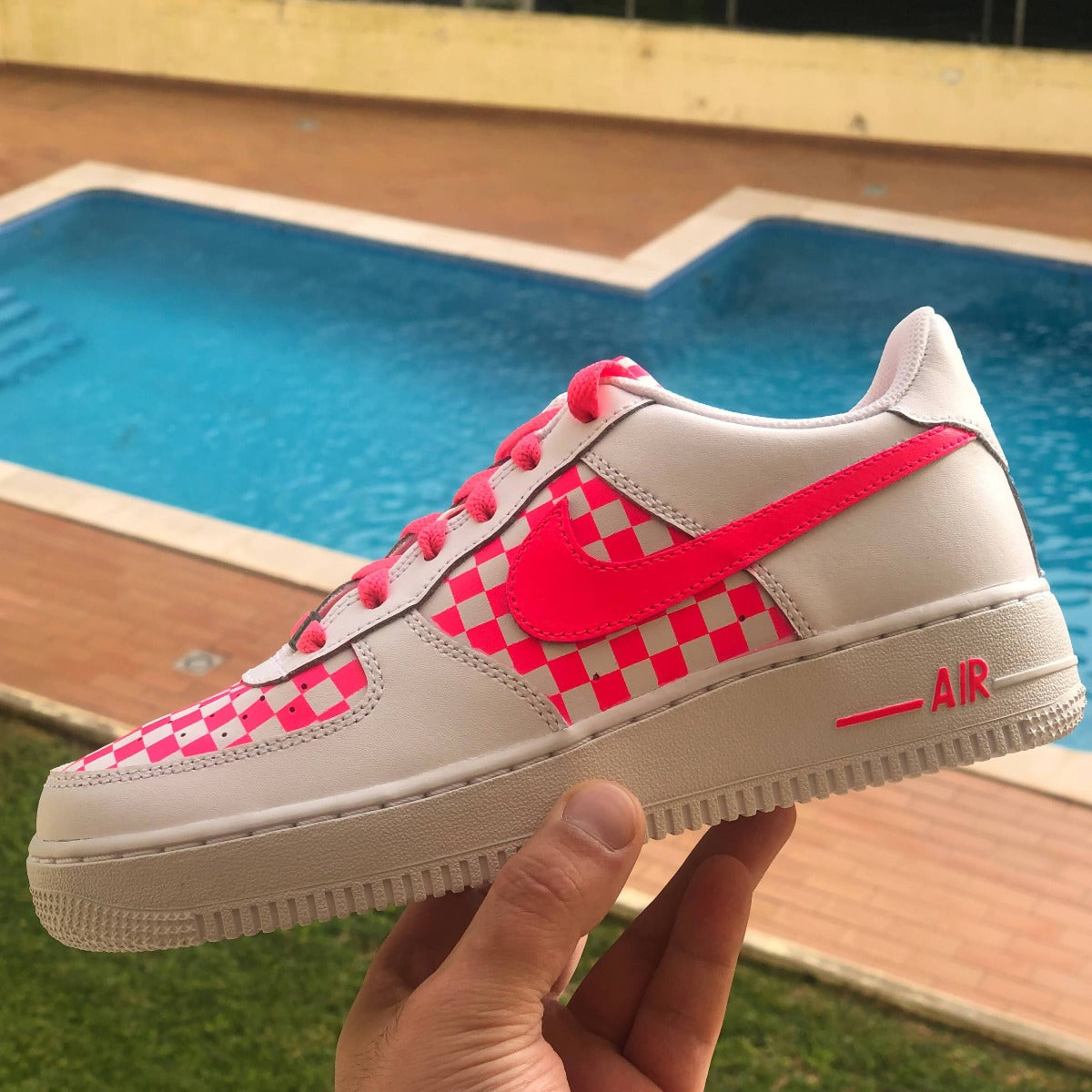 'Neon Pink Checkers' Air Force 1