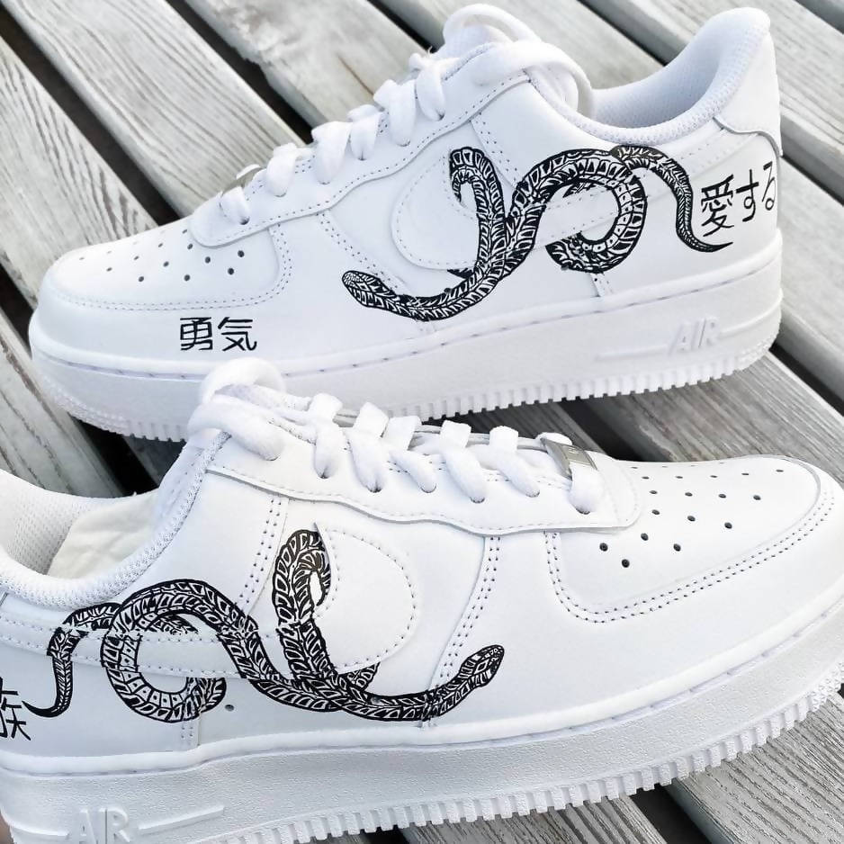 'Snakes' Air Force 1